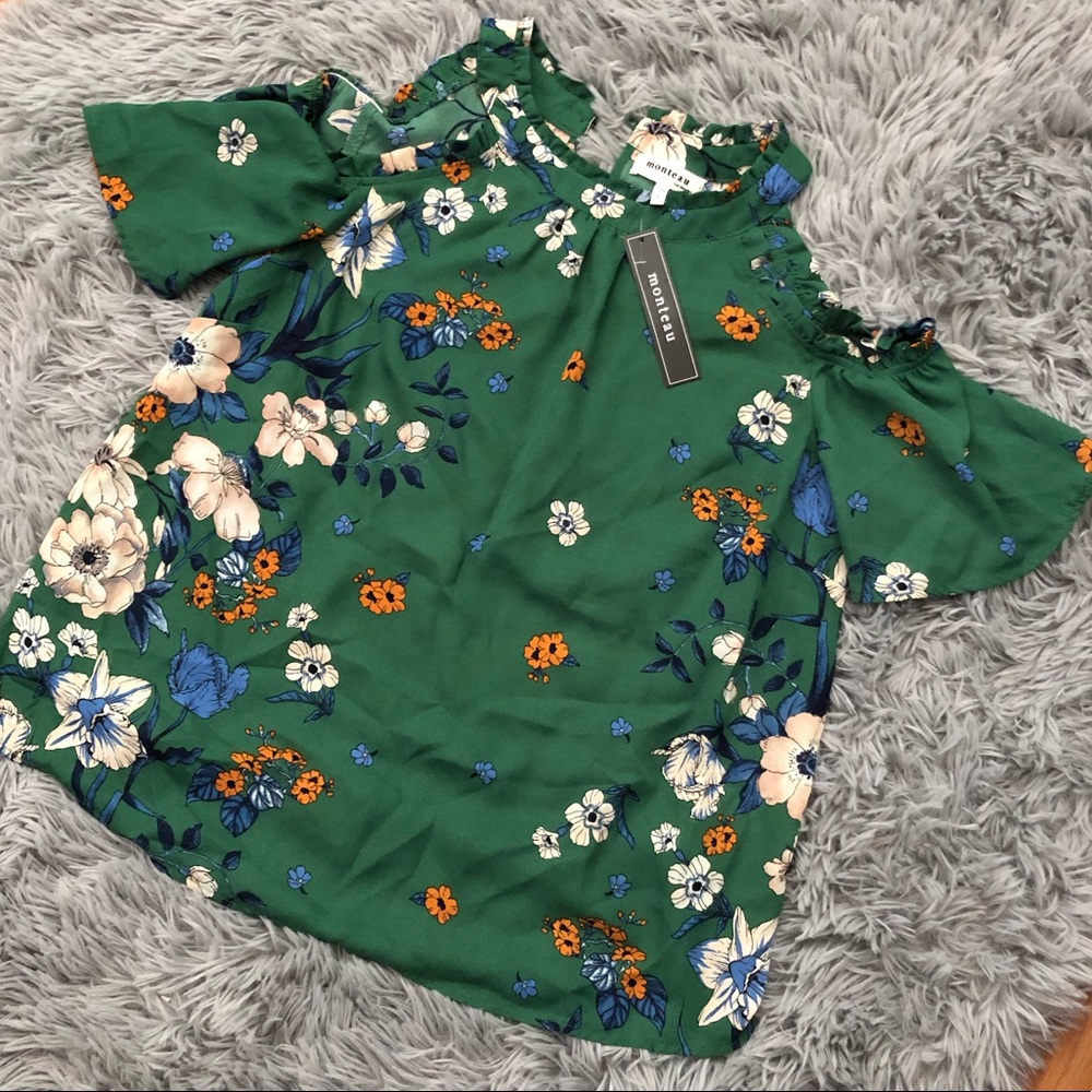 Brand new green flowered blouse